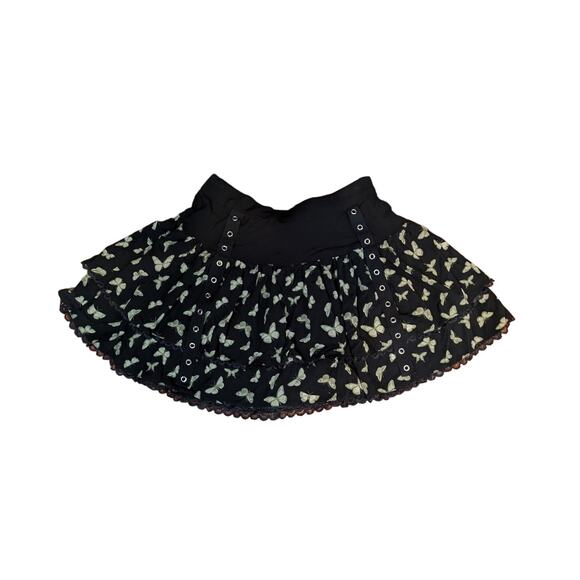 Thorn & Fable - Picture 6 of 6